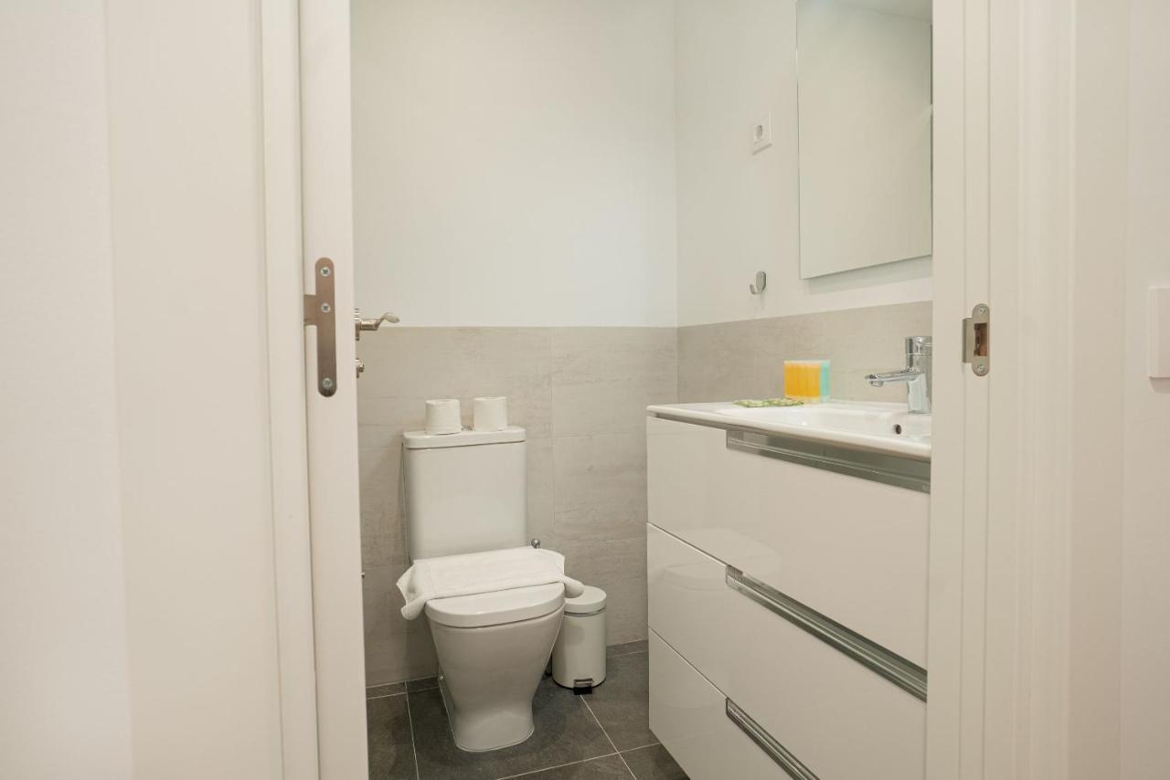 Cozy Studio Near To Airport Apartment Madrid